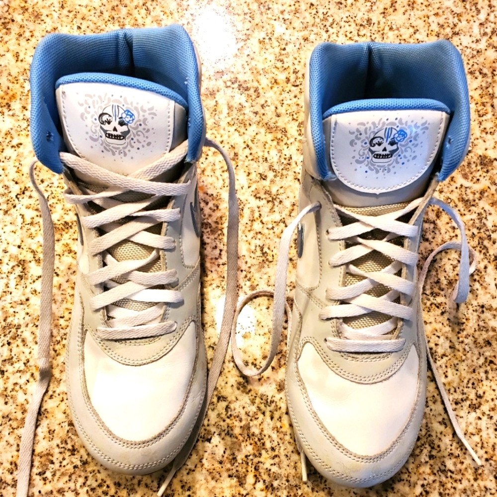 VINTAGE 2008 Womens Nike Greco White/University Blue/Grey Wrestling Shoes